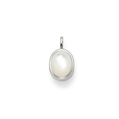 Thomas Sabo SPECIAL ADDITION Mother of Pearl oval pendant - Red Carpet Jewellers